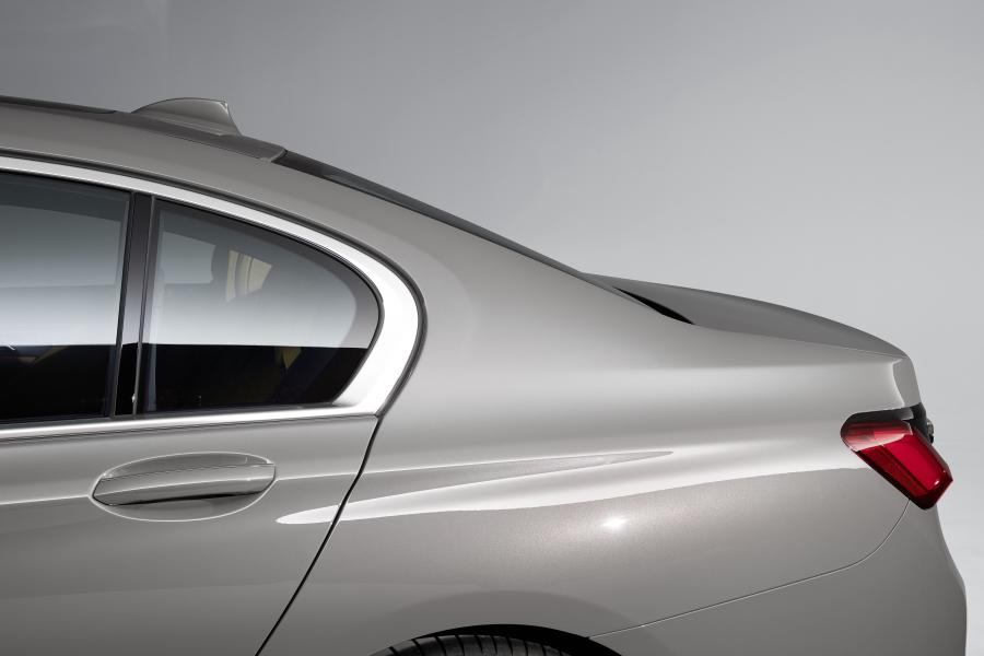 Детали экстерьера BMW 750Li xDrive (G12) 2019 года  (WW) (фото 13 из 164)